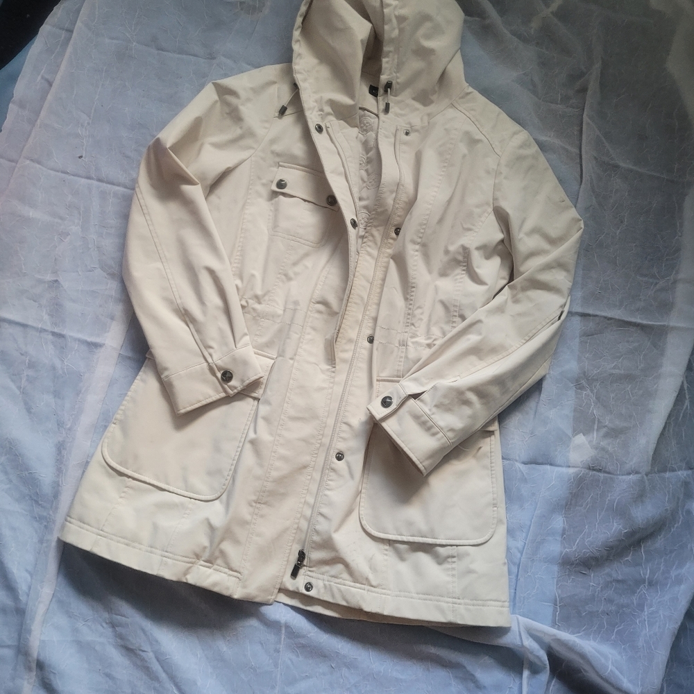 White windbreaker style jacket by Kristen Blake - Picture 5 of 6
